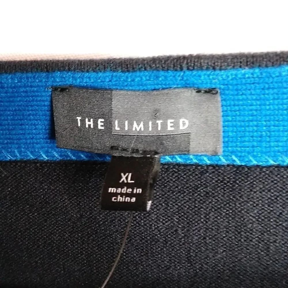 The Limited sweater  - Picture 2 of 6
